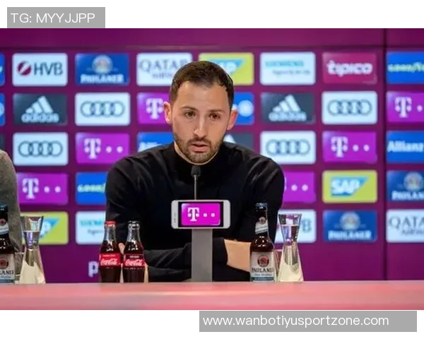 麦肯尼禁区内犹豫不决被断球错失良机